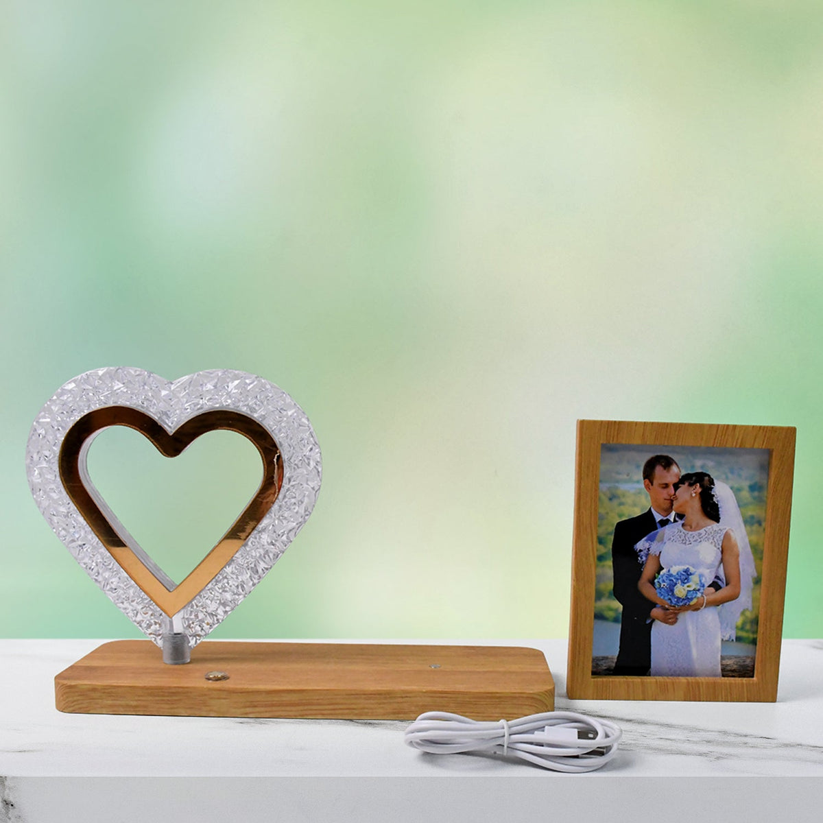 Memory shine lamp with heart shaped LED and photo frame