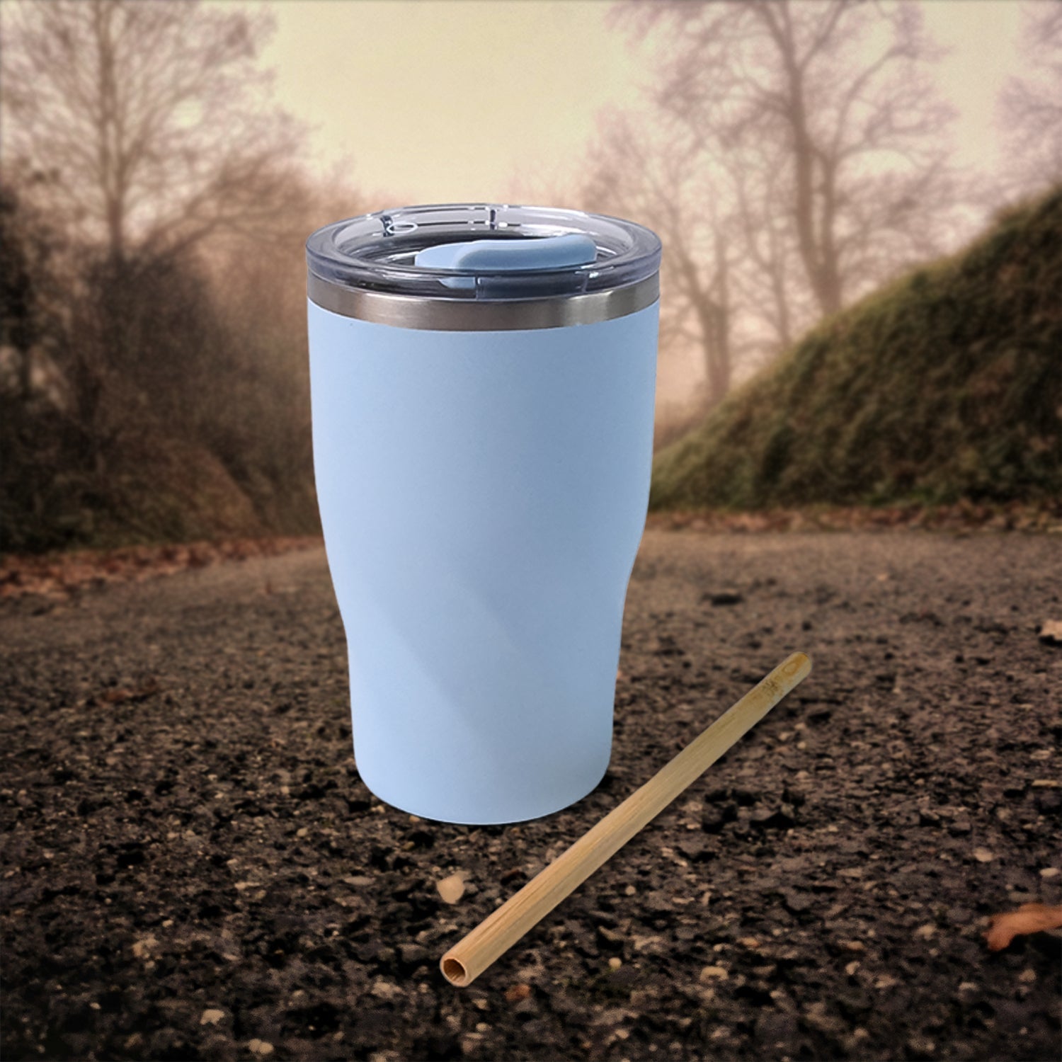 Insulated coffee mug with secure lid and reusable wooden straw for office or car use