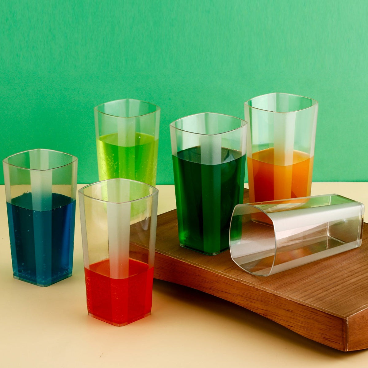 Transparent square design plastic tumblers, set of 6.