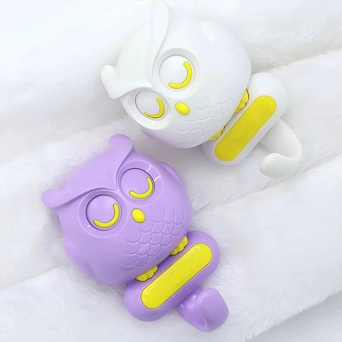 Stylish self adhesive wall hook with a cute bird design, enhancing home decor.