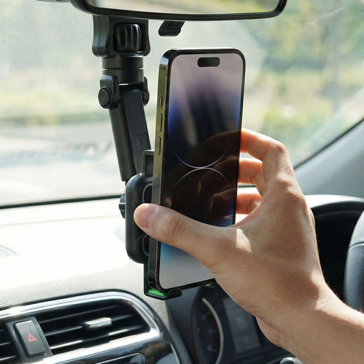 Universal car mobile holder with sturdy clamp and adjustable rotation