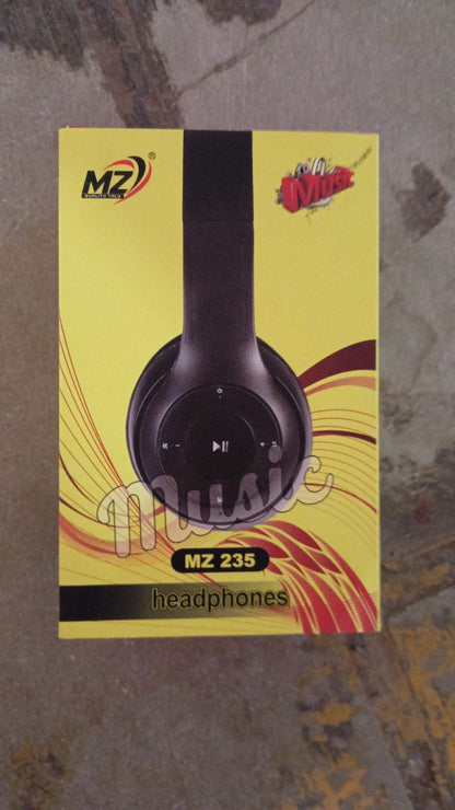 Promotional graphic for electronics product features.